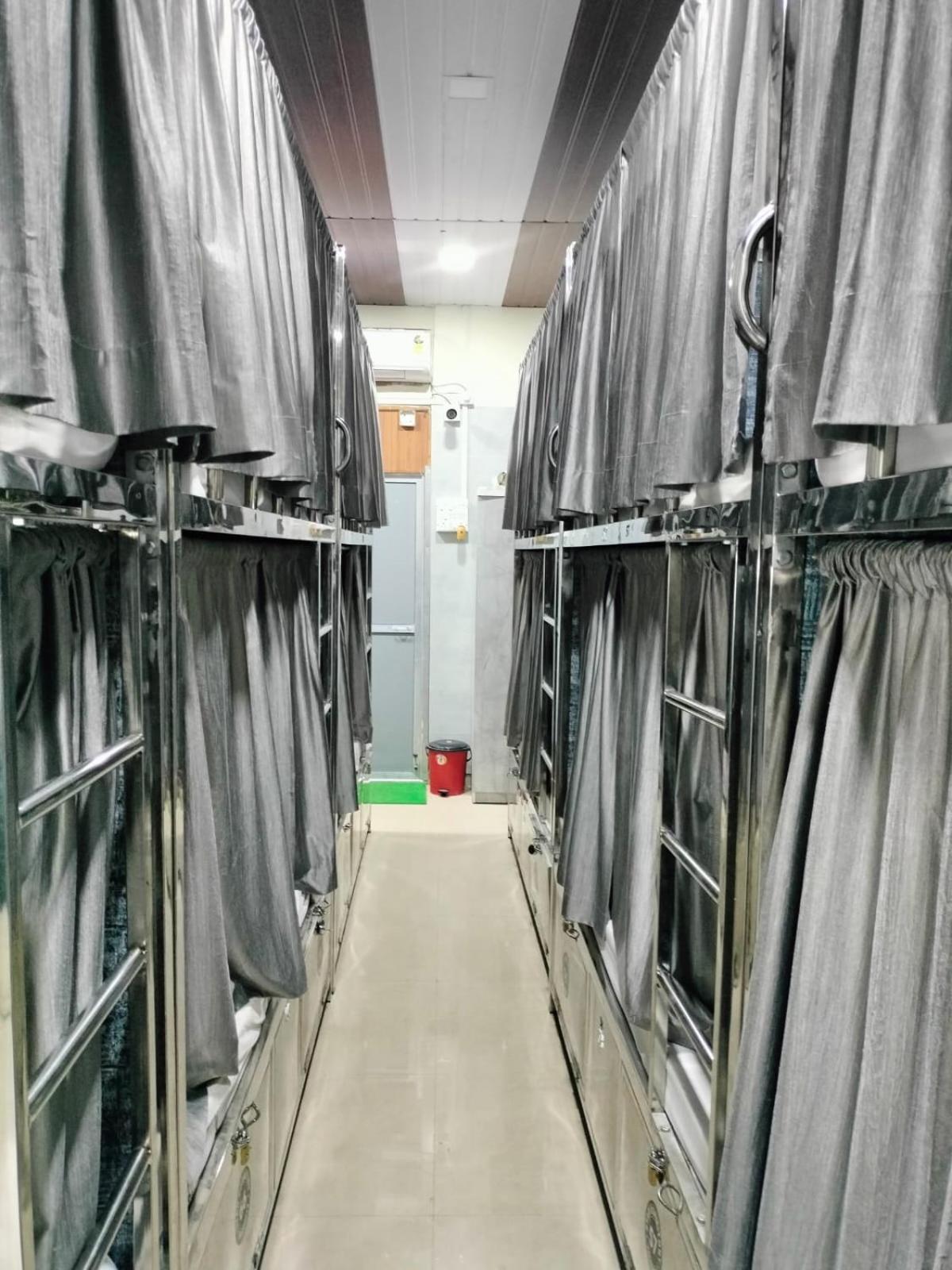 Star Dormitory Mumbai Exterior photo