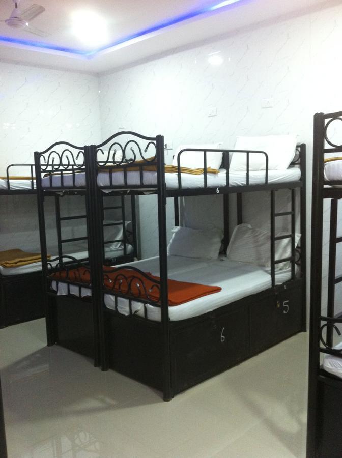 Star Dormitory Mumbai Exterior photo