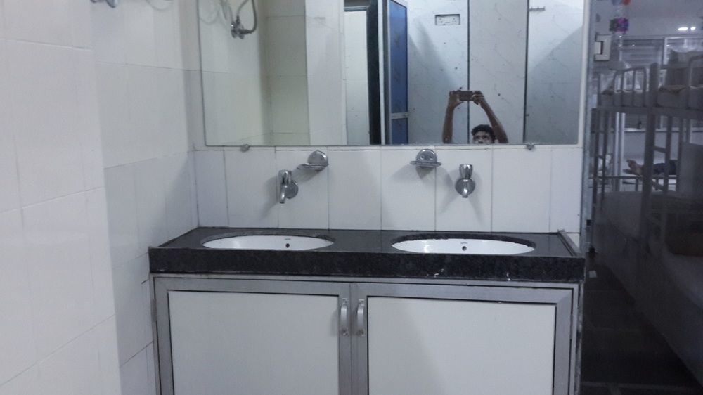 Star Dormitory Mumbai Exterior photo