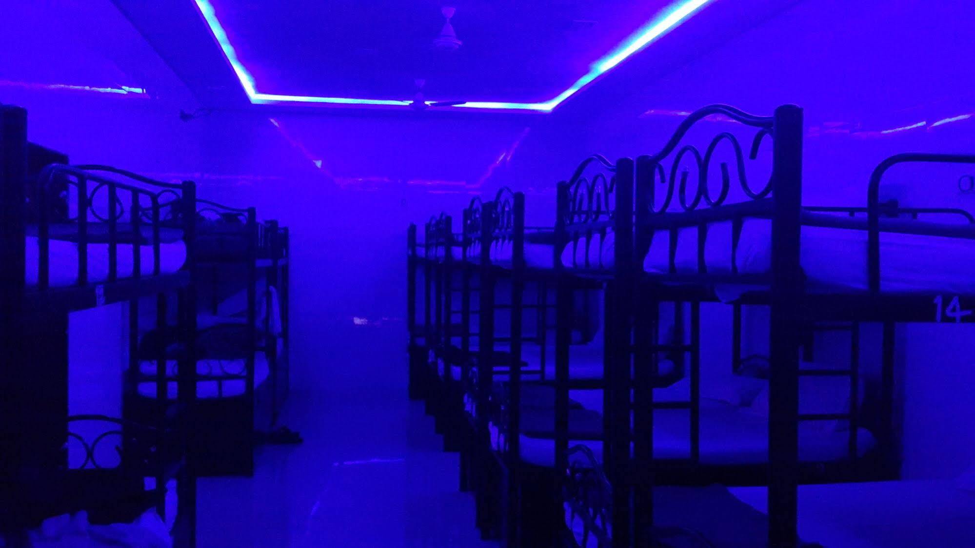 Star Dormitory Mumbai Exterior photo